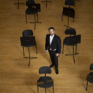 James Gaffigan finalizará su etapa como director musical de Les Arts al concluir la temporada 24/25