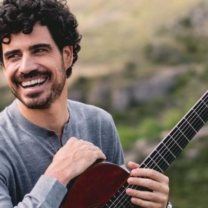 El guitarrista Pablo Sáinz Villegas, de gira por las ocho islas del archipiélago canario