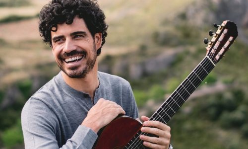 El guitarrista Pablo Sáinz Villegas, de gira por las ocho islas del archipiélago canario