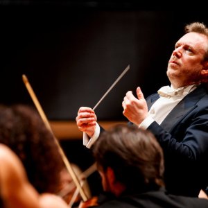 El Festival de Granada y el Teatro de la Maestranza presentarán el 'Requiem' de Verdi con Daniel Harding y la Orquesta y Coro de la Accademia Nazionale di Santa Cecilia