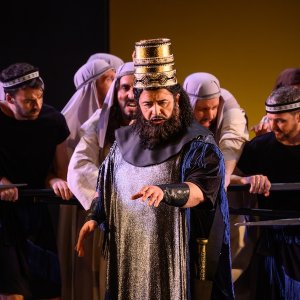 Luis Cansino y Eugènia Montenegro protagonizan 'Nabucco' en Sabadell